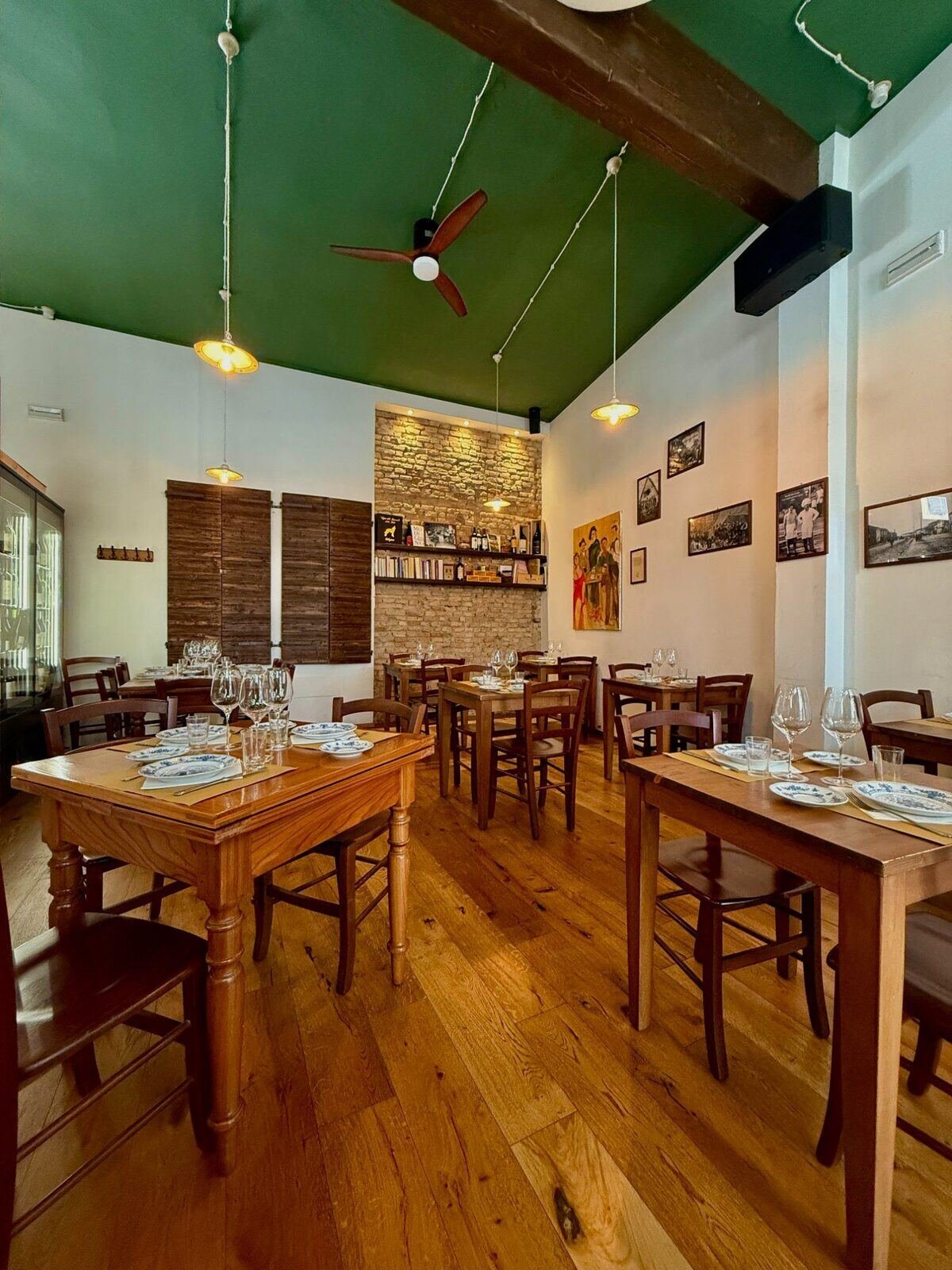 La sala dell’Osteria dalla Zabariona a Ravenna